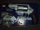 Smith & Wesson S&W Governor SS .45LC/.45acp/.410 ga. - 1 of 4