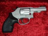 Smith & Wesson 317-3 Air Lite 8-shot revolver .22 lr Hi-Viz front sight 3 - 3 of 4