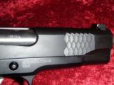 Smith & Wesson S&W 1911SC E Series w/Night Sights .45 acp Model #108483
NEW - 5 of 6