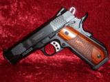 Smith & Wesson S&W 1911SC E Series w/Night Sights .45 acp Model #108483
NEW - 3 of 6