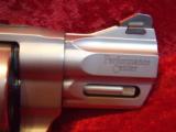 Smith & Wesson S&W Performance Center Defense Model 629-5 .44 mag 2 5/8