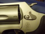 Smith & Wesson S&W 637 .38 spl + 2.5" w/Crimson Trace Grips #162525 - 3 of 7