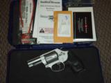 Smith & Wesson S&W 637 .38 spl + 2.5" w/Crimson Trace Grips #162525 - 1 of 7