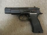 SAR Arms SARB6P semi-auto 9 mm pistol 15-round - 3 of 5
