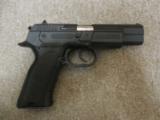 SAR Arms SARB6P semi-auto 9 mm pistol 15-round - 2 of 5