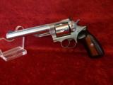 Ruger GP100 Six Shooter .357 Magnum 6" Stainless
- 5 of 9