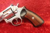 Ruger GP100 .357 Magnum Stainless 4" - 3 of 10