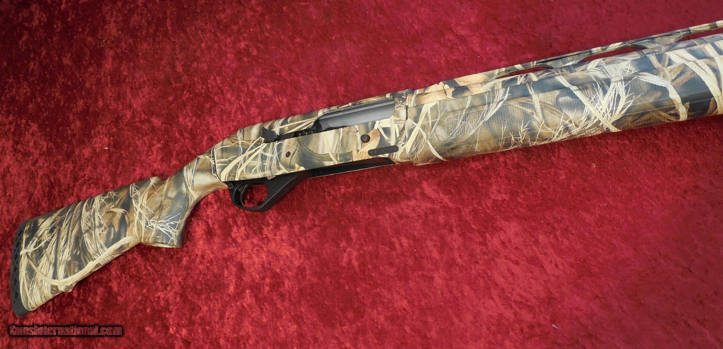 Stoeger M3500 12 gauge 3 1/2" Waterfowl Turkey semiauto Shotgun 28" bbl w/chokes CAMO