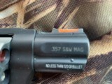 Smith & Wesson Air Lite 360PD .357 mag/.38 spl 5-shot revolver LIKE NEW - 4 of 5