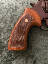 Dan Wesson Model 15 6-shot .357 mag/.38 special 6" barrel Blued/Wood Grips - 6 of 14