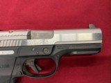 Ruger SR9 semi-auto 9mm black/stainless - 3 of 5