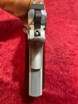 Kimber 1911 Ultra Carry II Two-Tone 7rd (4 mags) 3