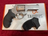 Taurus 856 Defender 38 Special +P 3
