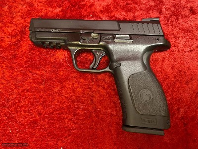 Girsan MC28SA semi-auto 9 mm pistol 15-4d 4.25