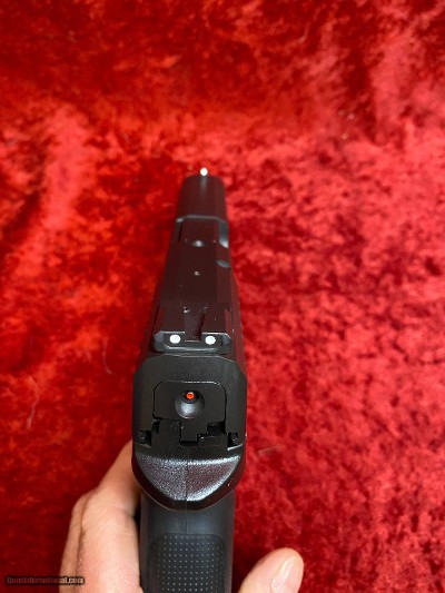 Girsan MC28SA semi-auto 9 mm pistol 15-4d 4.25