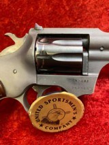 Hi-Standard Sentinel R-101 .22 lr 9-shot revolver 6