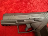 Taurus GX4 Carry Compact Frame 9 mm semi-auto 15-rounds 3.7