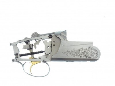 SKB 90TSS Trap Over & Under Shotgun 12 ga. 32