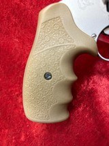 Taurus 856 Defender 38 special 2