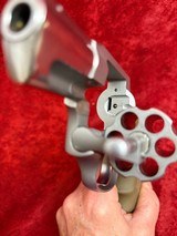 Taurus 856 Defender 38 special 2