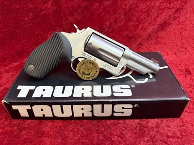 Taurus Judge 5-shot .45LC/.410 ga 3