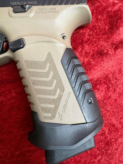 Rock Island DY9 9 mm 15+1 (3) mags, 3.86
