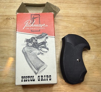 Pachmayer Round Butt S&W J Frame Professional Wrap around Rubber Grips