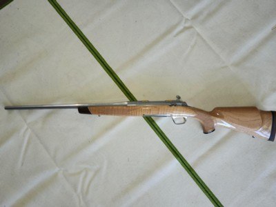 Browning xbolt white gold medallion maple stock - Image 5 of 9