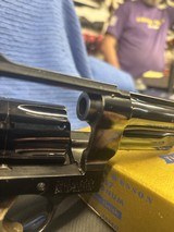 Smith & Wesson 357 Magnum - 10 of 15