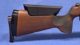 ANSCHUTZ 1807 TARGET RIFLE IN .22 LR - Image 3 of 15