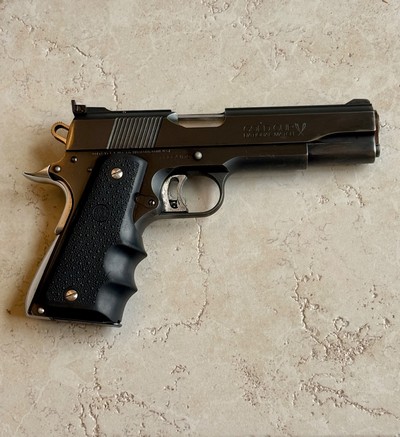 Colt 1911 .45 - Image 1 of 8