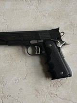 Colt 1911 .45 - Image 4 of 8