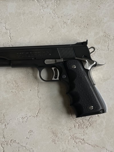 Colt 1911 .45 - Image 4 of 8