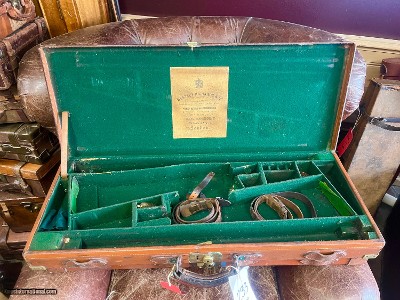 Westley Richards matched pair case in good condition