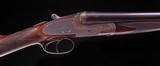 Vickers Armstrong 16g
Sidelock featuring long slender 30" steel barrels