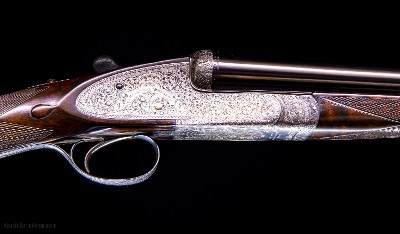 Holland & Holland Royal grade in its makers case ~ experience perfect balance - Image 5 of 9