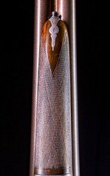 William Powell High grade sidelock with exceptional engraving and wood and comes in the maker\'s case - 5 of 8