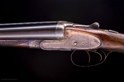 French "Verney Carron" Sidelock with Royal Crest on trigger guard ~ 2 3/4" nitro proofs ~ "Couronne Comtale" - Image 5 of 9