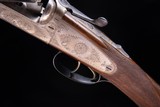 Holland and Holland 2" double with 28" barrels!How rare is that and in nice condition and in its makers case - 9 of 12