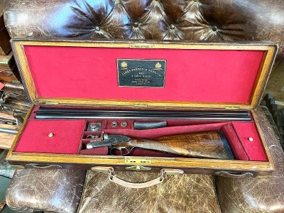 James Purdey with 30" choked 2 3/4" nitro proofed barrels from 1904 ~ Great dimensions - Image 11 of 11