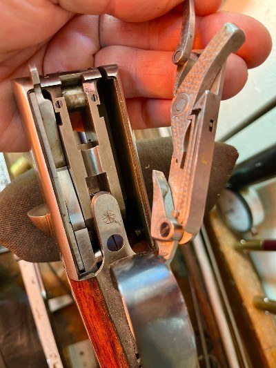 Westley Richards Very Rare Nitro Proofed Damascus drop lock ~ beautiful in its makers case ~ No cast so great for right or left-handed - Image 11 of 11