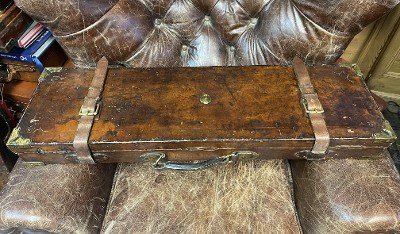 Alex Henry .500 3" Outstanding cased double rifle from 1873.Please buy this and take on a Red Stag hunt in Scotland.It is made for it. - Image 1 of 11