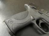 Smith & Wesson M&P40 Full Size, Thumb Safety .40 S&W - 6 of 7