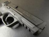 Smith & Wesson M&P40 Full Size, Thumb Safety .40 S&W - 4 of 7