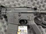 Daniel Defense AR-15/M4 Carbine DDM4v2 5.56 NATO - 4 of 7