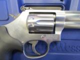 Smith & Wesson Model 617 10-Shot .22LR 4" Barrel 160584 - 9 of 10