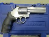 Smith & Wesson Model 617 10-Shot .22LR 4" Barrel 160584 - 2 of 10