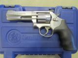 Smith & Wesson Model 617 10-Shot .22LR 4" Barrel 160584 - 3 of 10