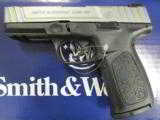 Smith & Wesson Model S&W SD40 VE 14+1 .40 S&W 223400 - 2 of 9