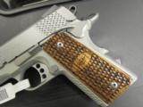 Kimber Stainless Ultra Raptor II 1911 .45 ACP/AUTO - 4 of 9